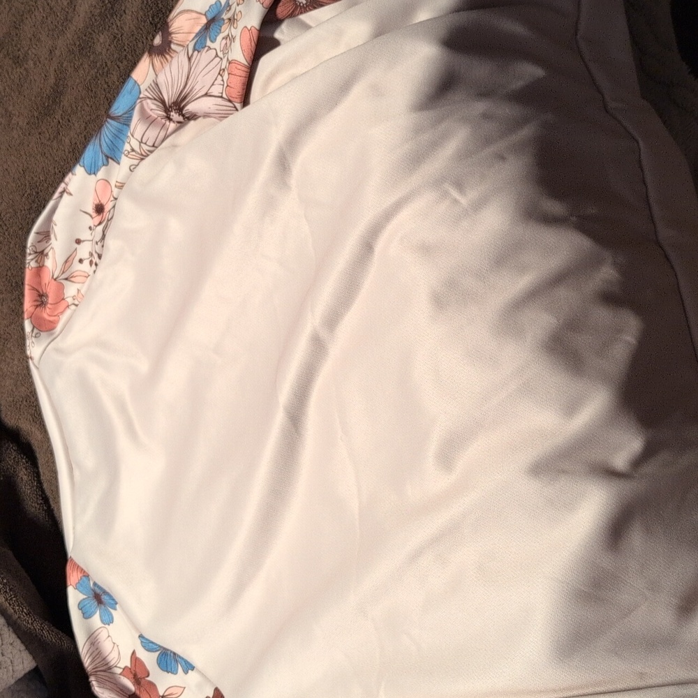 Women's Floral Long Sleeve sweatshirt - Picture 3 of 7